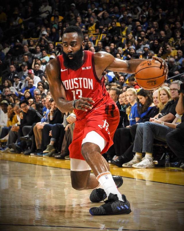 带激励的中 带激励的中