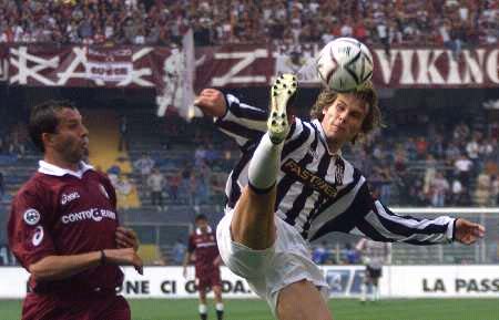 以身位卡位 以身位卡位